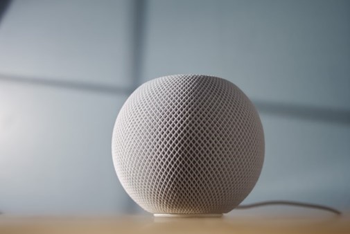 White Apple Homepod Mini